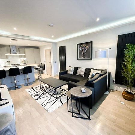 Modern 3 Bedroom Apartment, West End Edimburgo Exterior foto