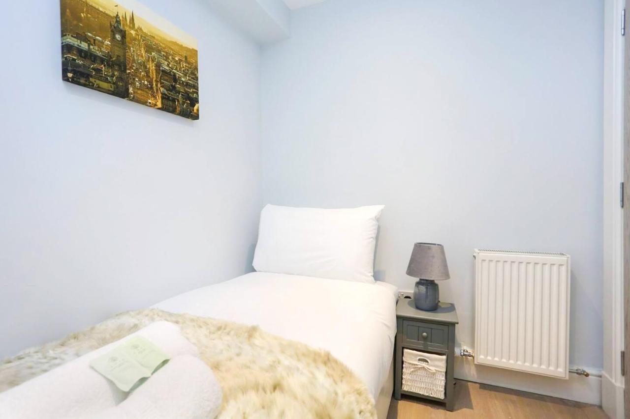 Modern 3 Bedroom Apartment, West End Edimburgo Exterior foto